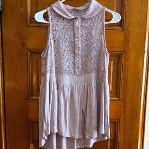 POL Sleeveless Lace High-Low Tunic Top in Dusty Mauve